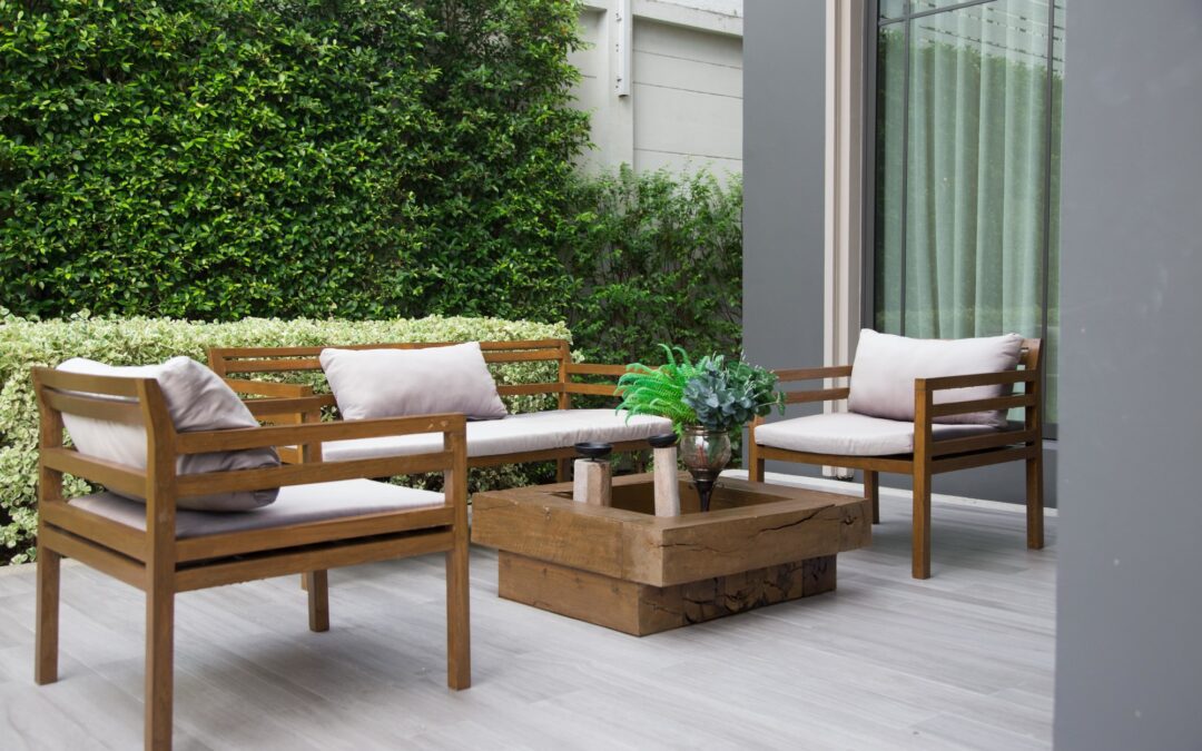 The Popularity of Outdoor Living Spaces (and How to Transform Yours)