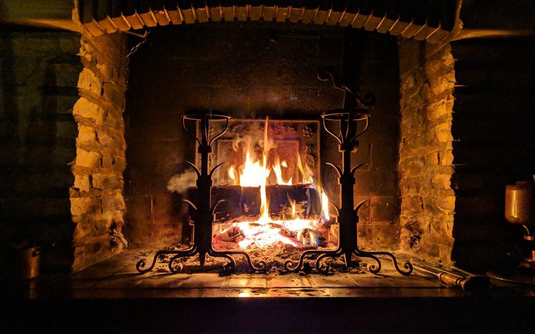 The Pros and Cons of Choosing a Wood Burning Fireplace for Your Home